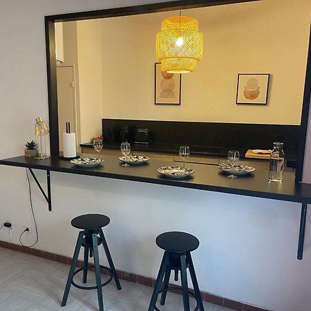 Appartement Intra Muros Avec Cour Privee Avinhão Exterior foto