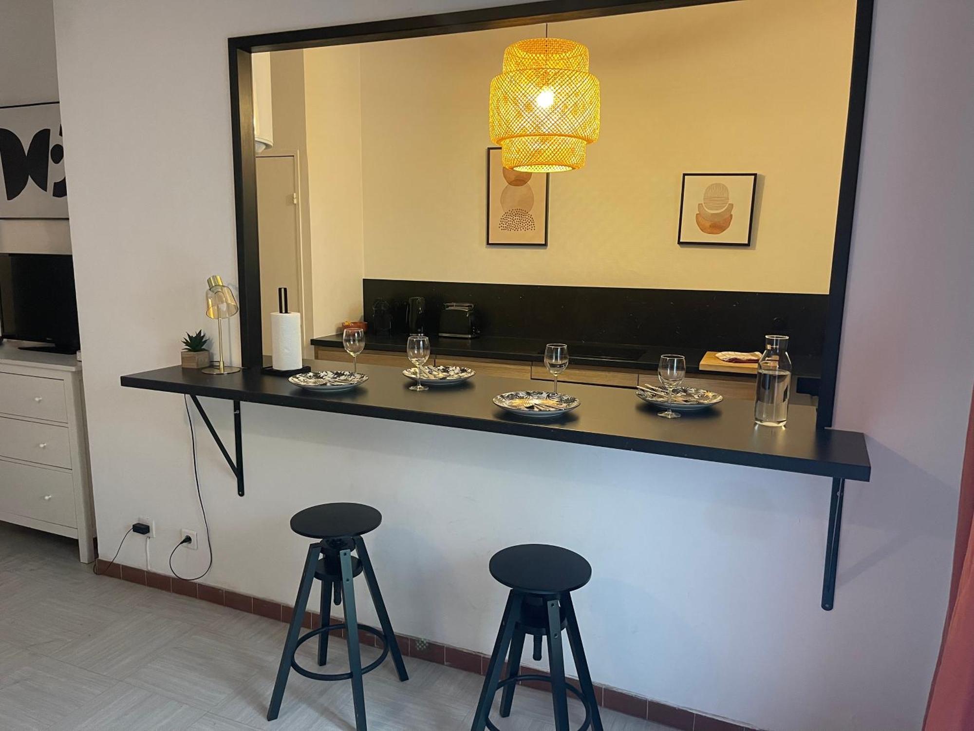 Appartement Intra Muros Avec Cour Privee Avinhão Exterior foto